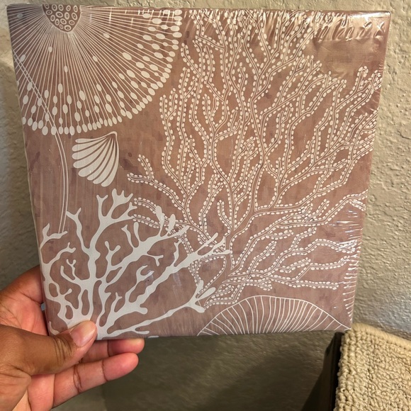 Elegant Coral Design Wall Art - Picture 1 of 2
